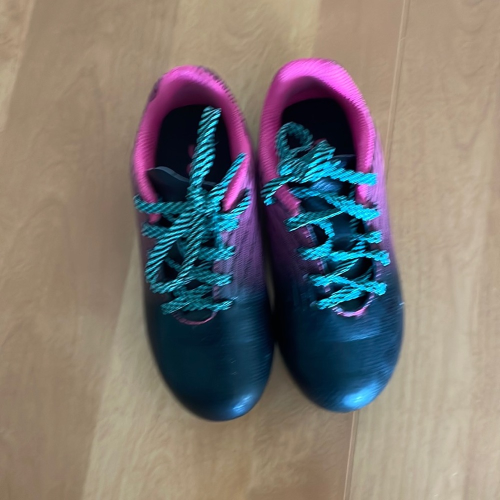 Size 9 DSG soccer cleats